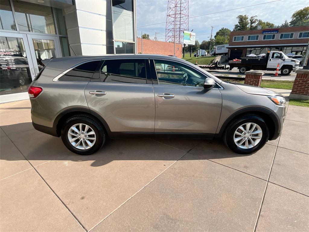 used 2018 Kia Sorento car, priced at $15,500