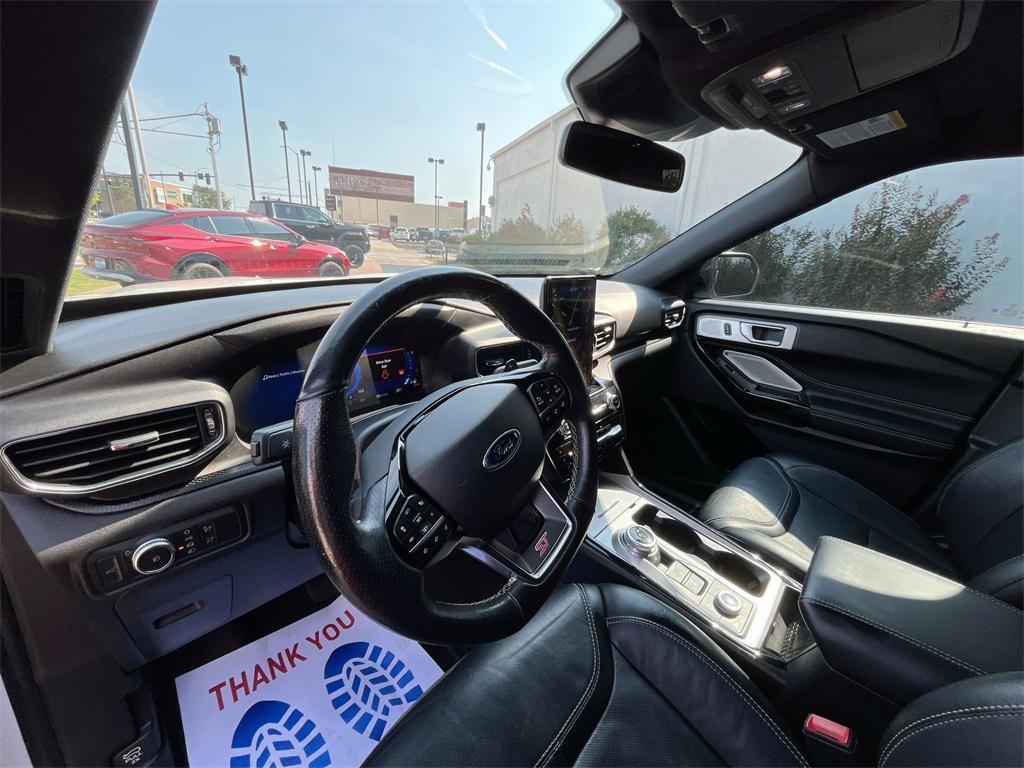 used 2022 Ford Explorer car, priced at $32,000