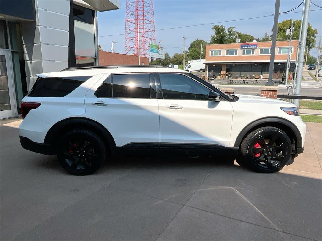 used 2022 Ford Explorer car, priced at $32,000
