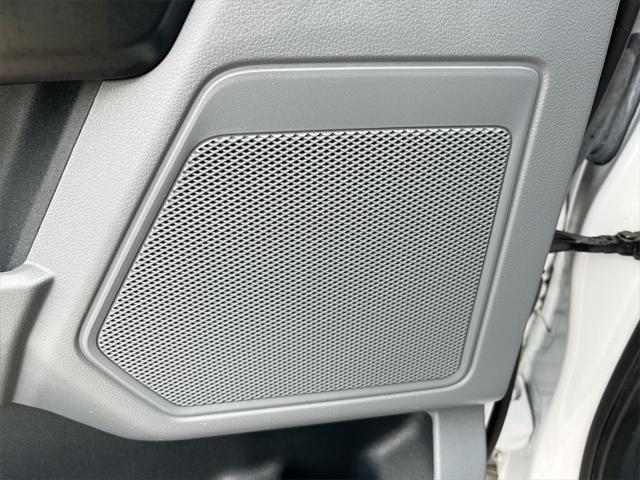 used 2022 Ford F-150 Lightning car, priced at $33,000