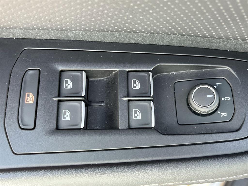 used 2024 Volkswagen Atlas car, priced at $31,000