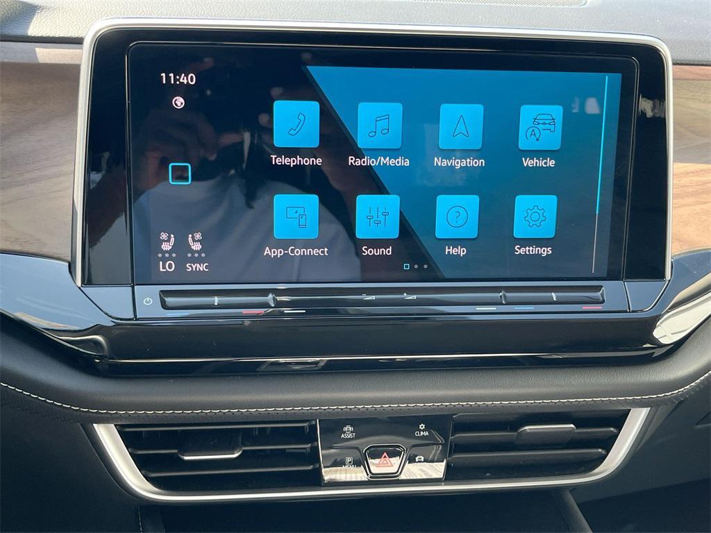 used 2024 Volkswagen Atlas car, priced at $31,000