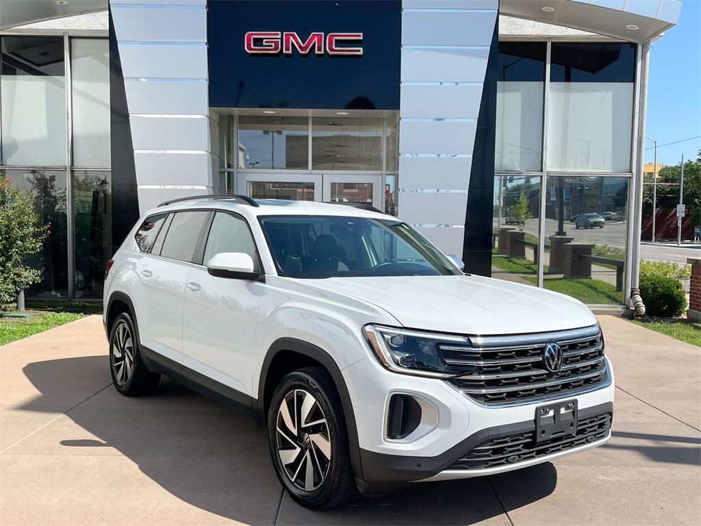 used 2024 Volkswagen Atlas car, priced at $31,000