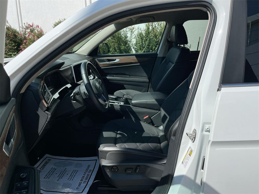 used 2024 Volkswagen Atlas car, priced at $31,000