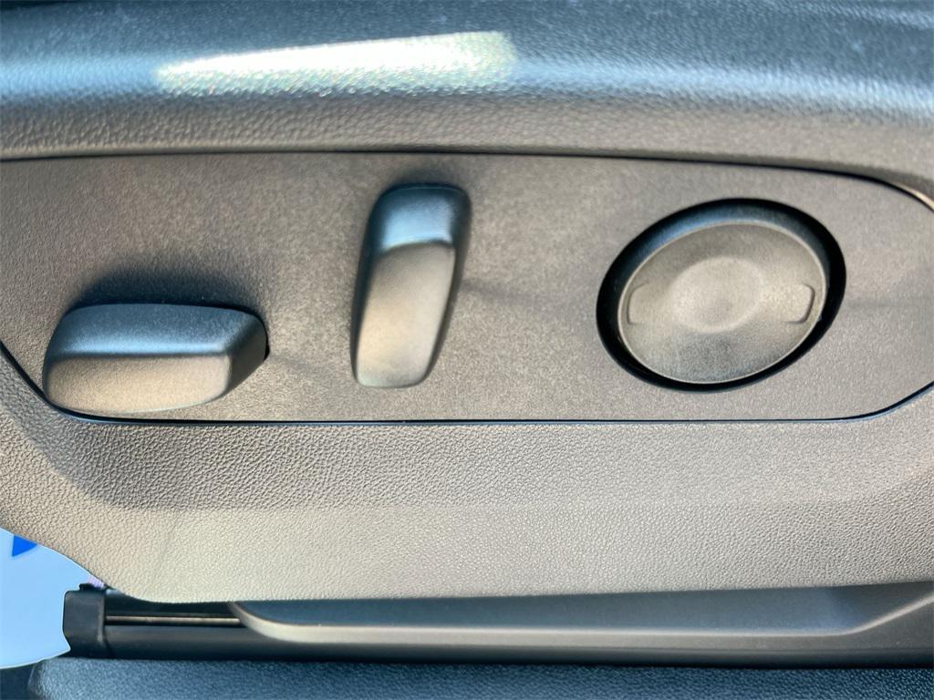 new 2025 GMC Yukon XL car, priced at $73,610