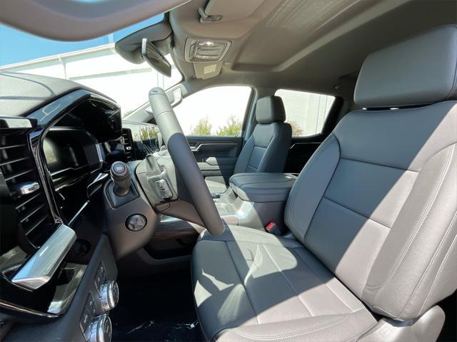 new 2025 GMC Sierra 1500 car, priced at $49,655