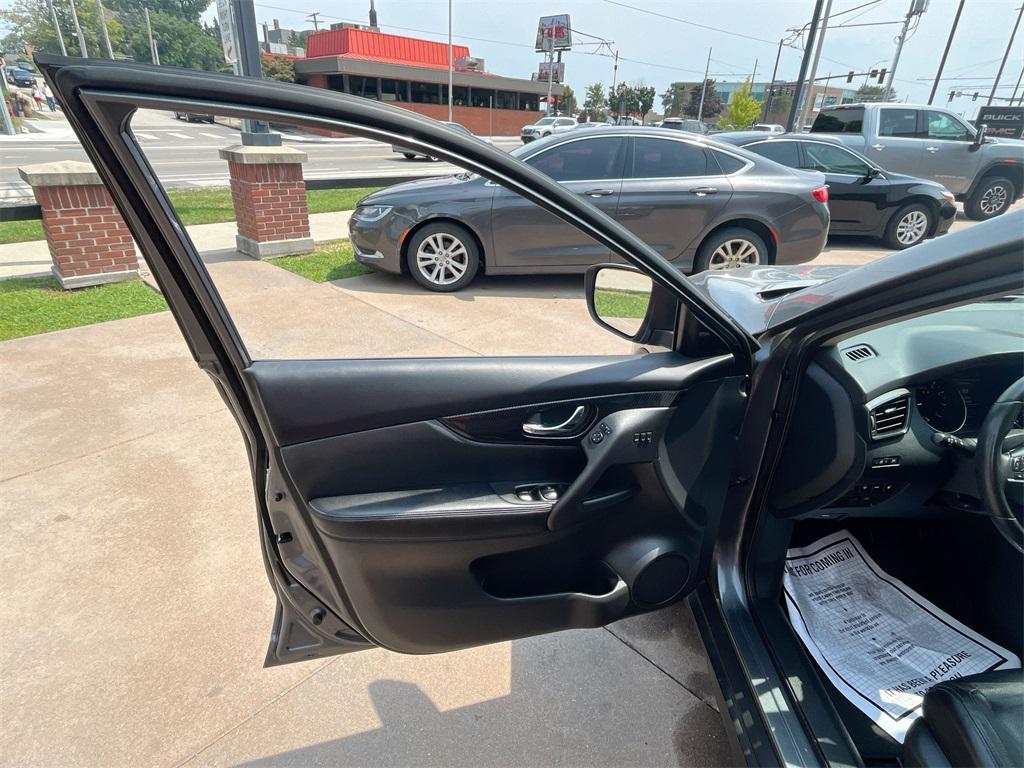 used 2019 Nissan Rogue car, priced at $16,500