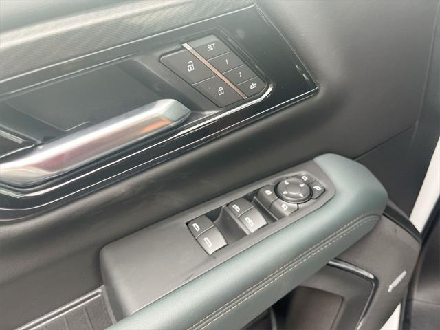 new 2025 GMC Yukon XL car, priced at $90,635