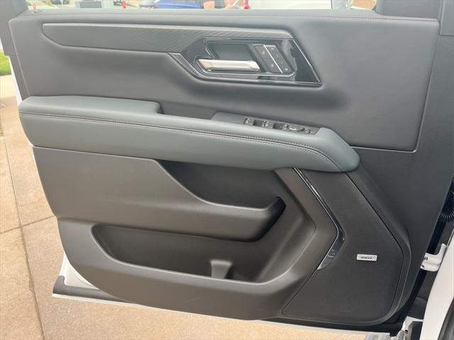 new 2025 GMC Yukon XL car, priced at $90,635