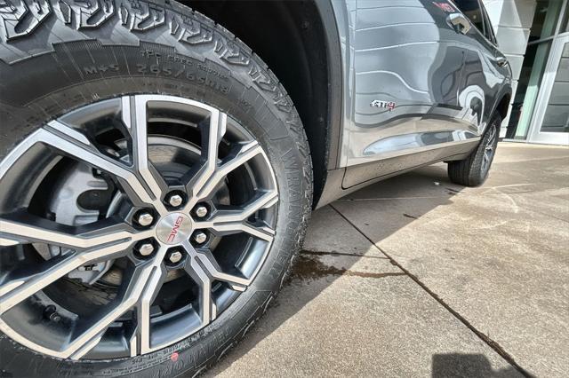 new 2025 GMC Acadia car, priced at $55,580