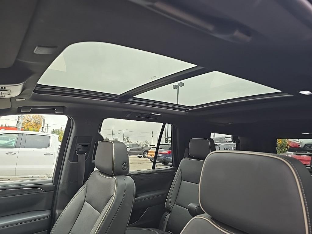 used 2022 GMC Yukon car, priced at $44,500