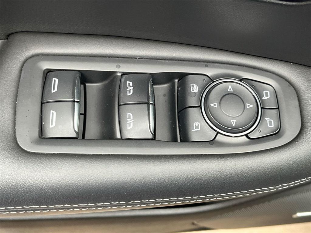 used 2022 Cadillac XT6 car, priced at $30,500