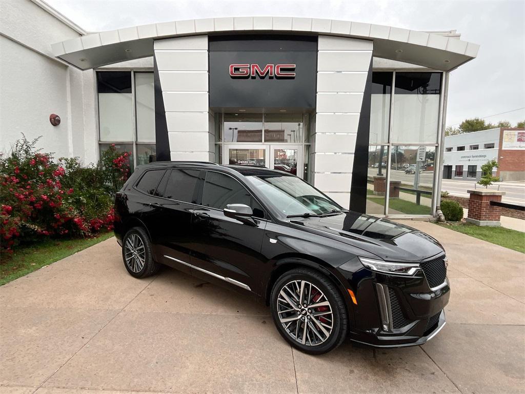 used 2022 Cadillac XT6 car, priced at $30,500
