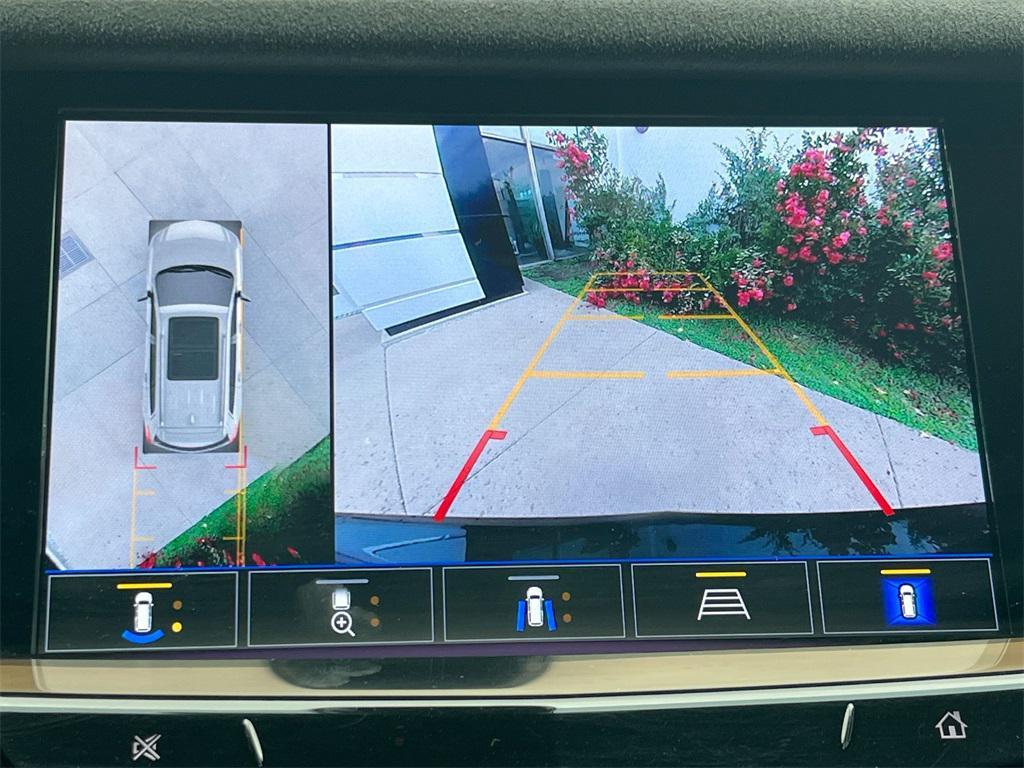 used 2022 Cadillac XT6 car, priced at $30,500