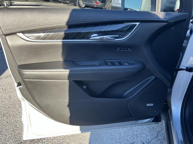 used 2020 Cadillac XT6 car, priced at $24,000