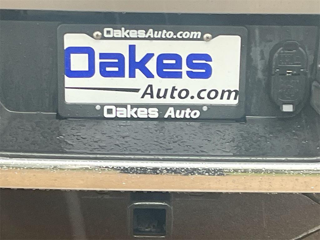 used 2021 Ram 1500 car, priced at $33,100