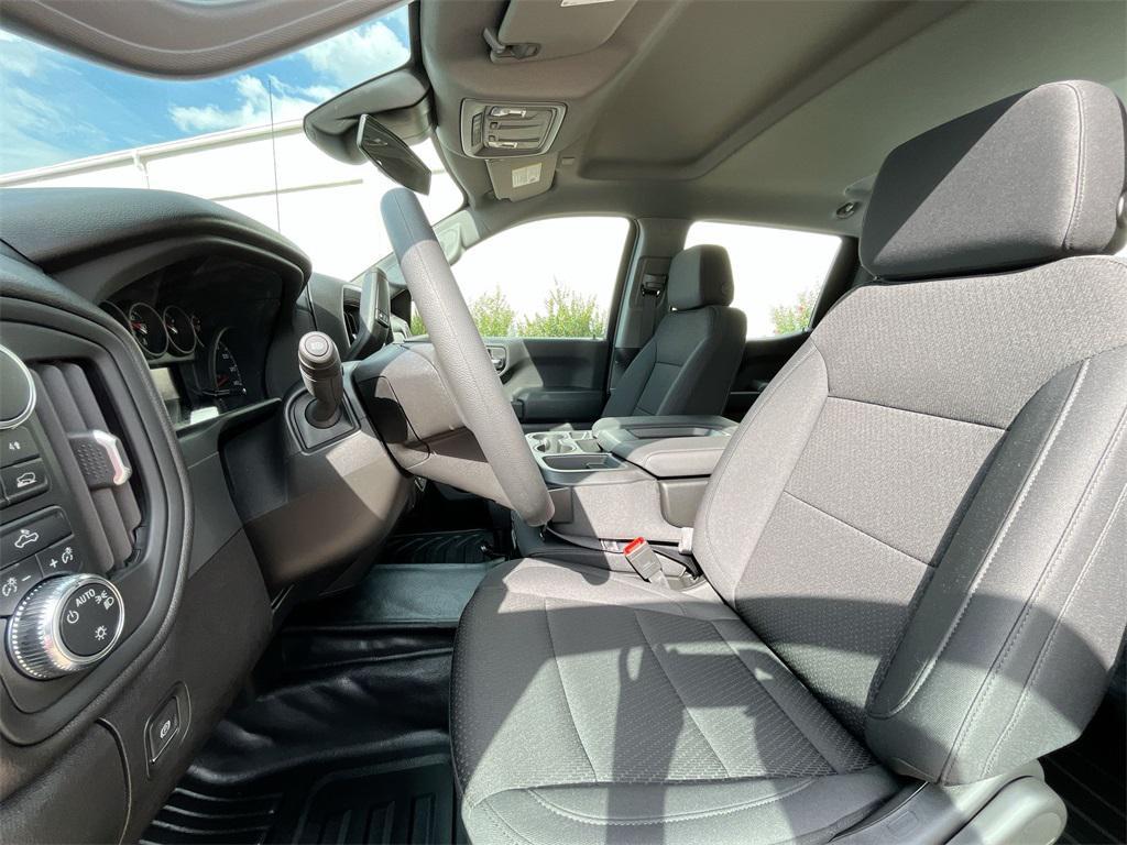 new 2025 GMC Sierra 1500 car, priced at $35,395