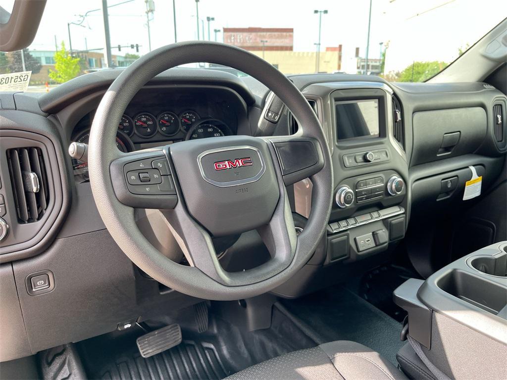 new 2025 GMC Sierra 1500 car, priced at $35,395