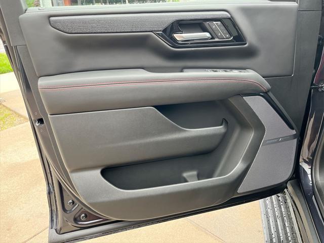 new 2025 GMC Yukon XL car, priced at $103,385