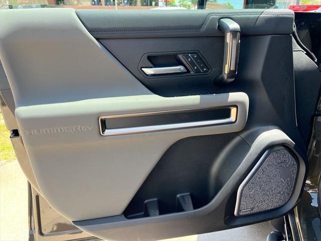 new 2025 GMC HUMMER EV Pickup car, priced at $97,165