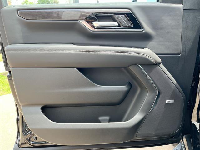 new 2025 GMC Yukon car, priced at $73,055