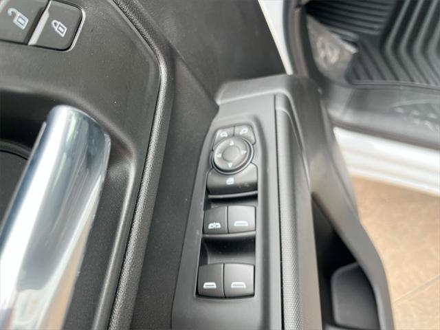 new 2025 GMC Sierra 1500 car, priced at $42,585