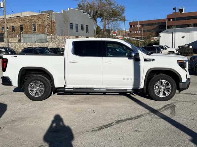 new 2024 GMC Sierra 1500 car, priced at $48,320