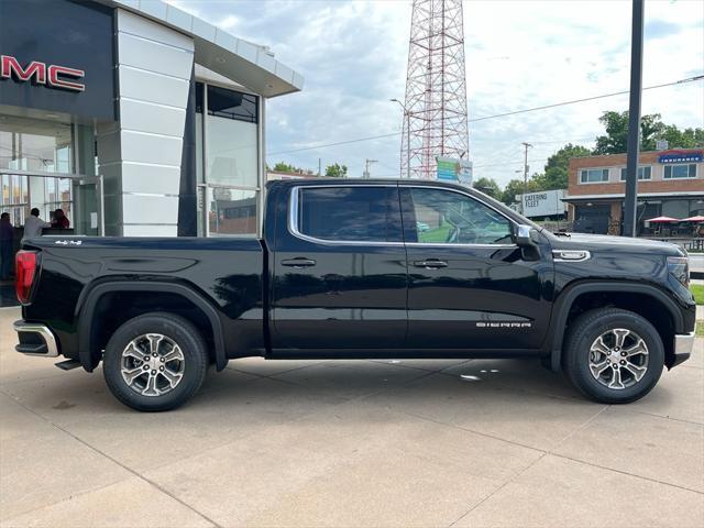 new 2025 GMC Sierra 1500 car, priced at $45,440