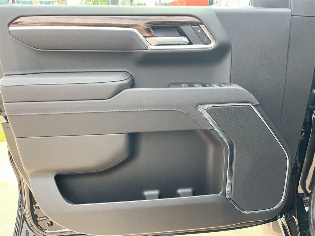 new 2025 GMC Sierra 1500 car, priced at $47,440