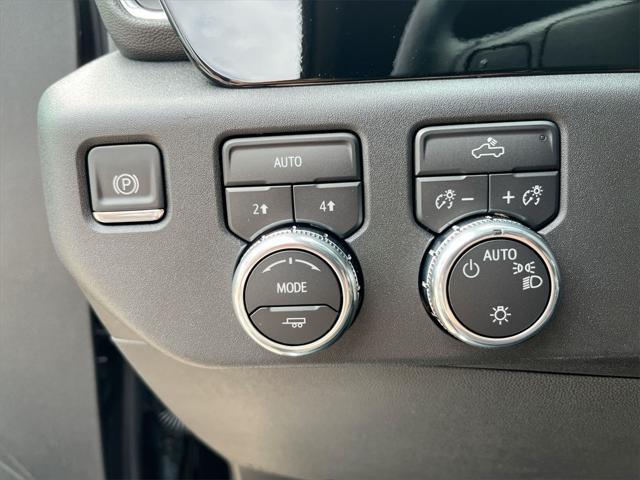 new 2025 GMC Sierra 1500 car, priced at $45,440