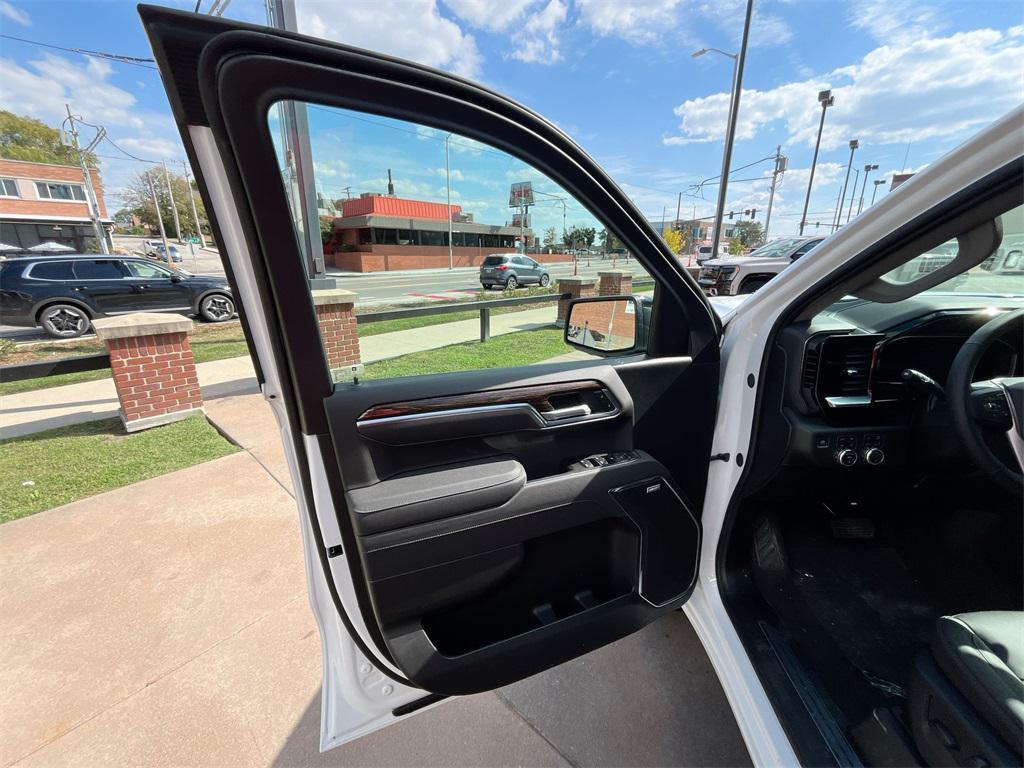 new 2026 GMC Sierra 1500 car, priced at $55,701