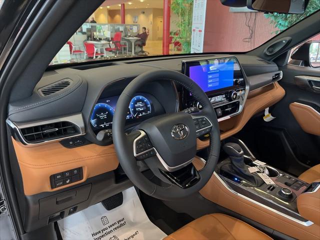 new 2025 Toyota Highlander car, priced at $54,882