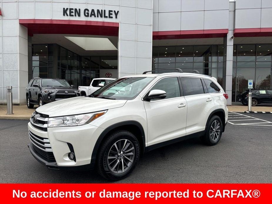 used 2019 Toyota Highlander car, priced at $25,999