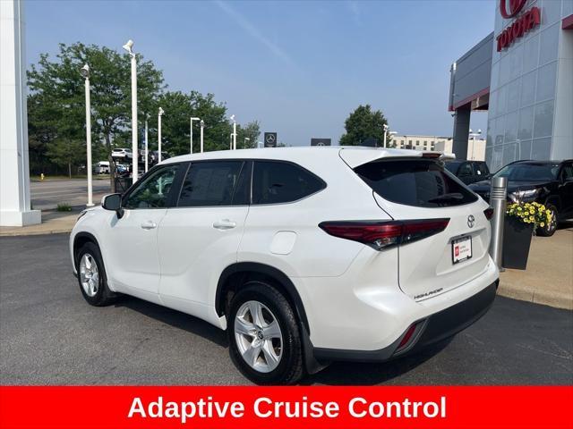 used 2023 Toyota Highlander car, priced at $30,789