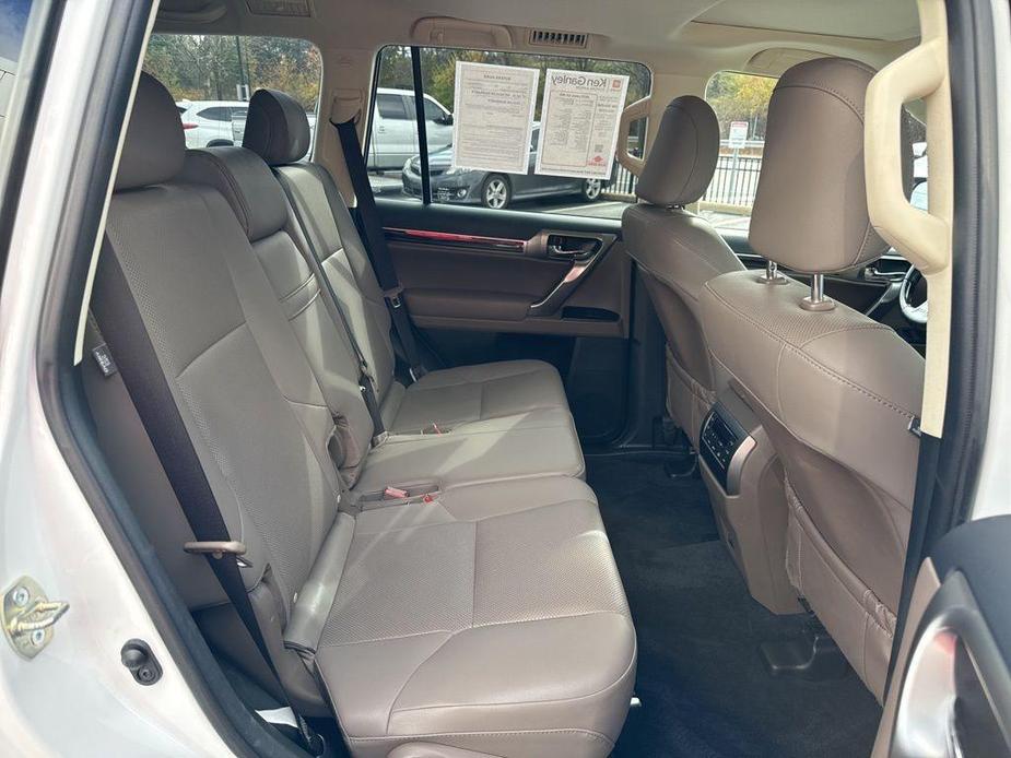 used 2022 Lexus GX 460 car, priced at $49,997