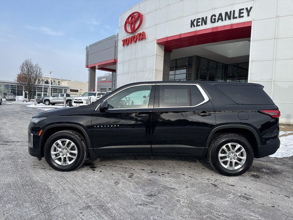 used 2023 Chevrolet Traverse car, priced at $25,891