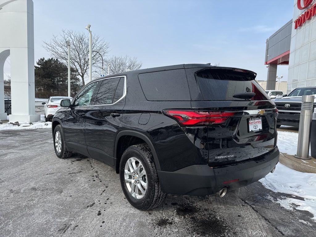 used 2023 Chevrolet Traverse car, priced at $25,891