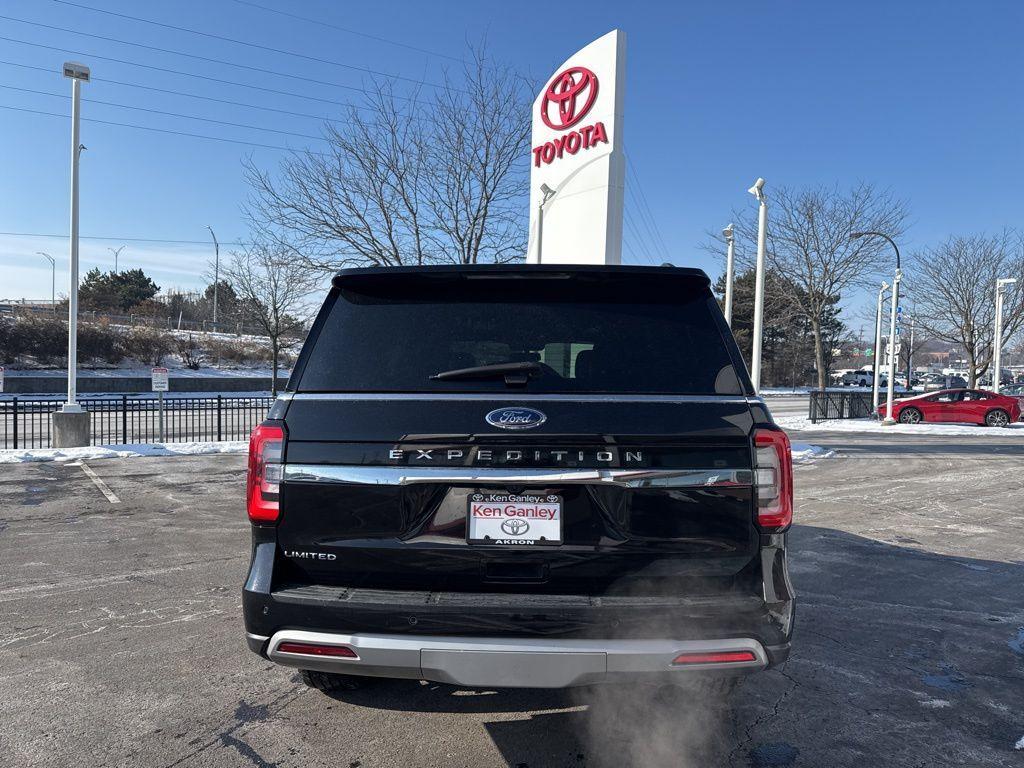 used 2024 Ford Expedition car, priced at $55,991