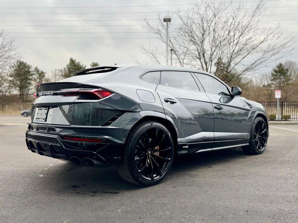 used 2024 Lamborghini Urus car, priced at $289,989