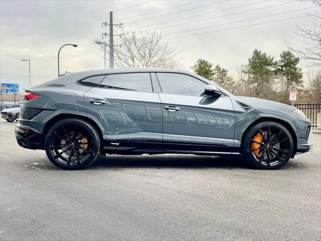 used 2024 Lamborghini Urus car, priced at $289,988