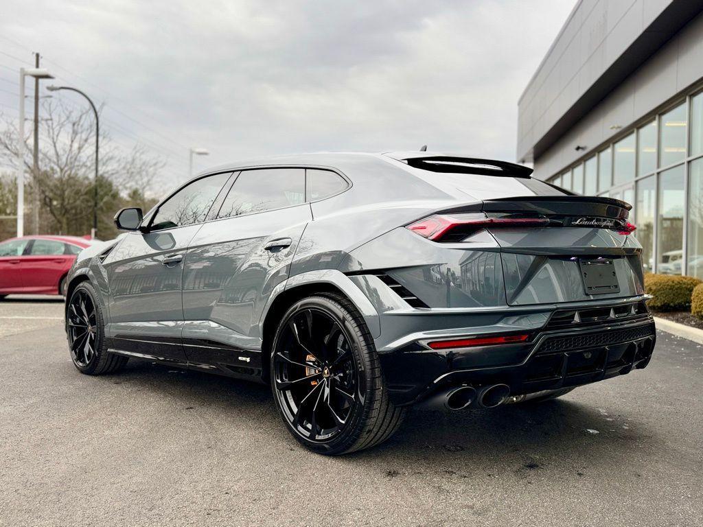 used 2024 Lamborghini Urus car, priced at $289,989