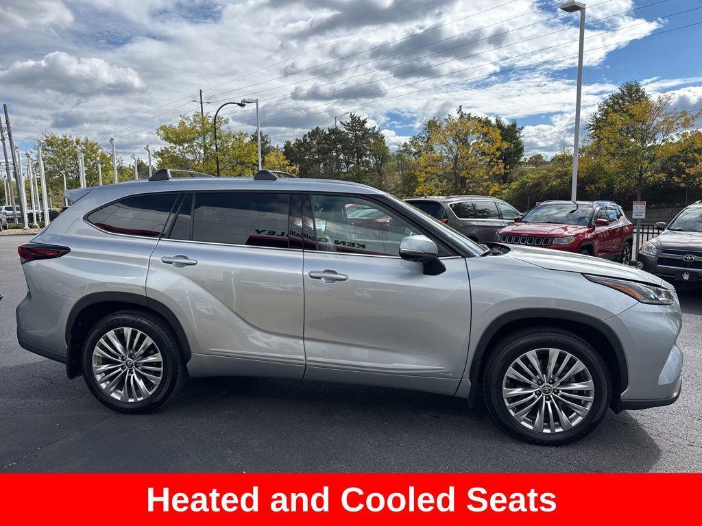 used 2025 Toyota Highlander Hybrid car, priced at $56,421