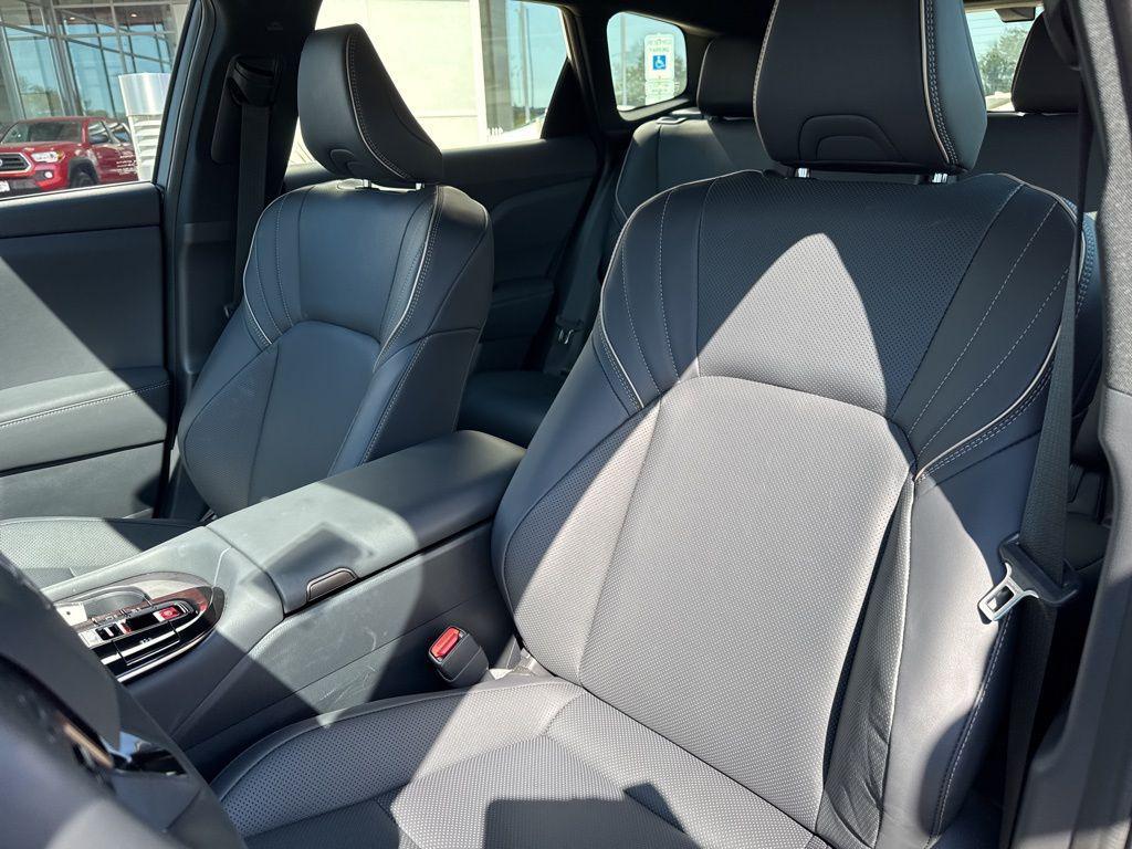 new 2025 Toyota Crown Signia car, priced at $52,620