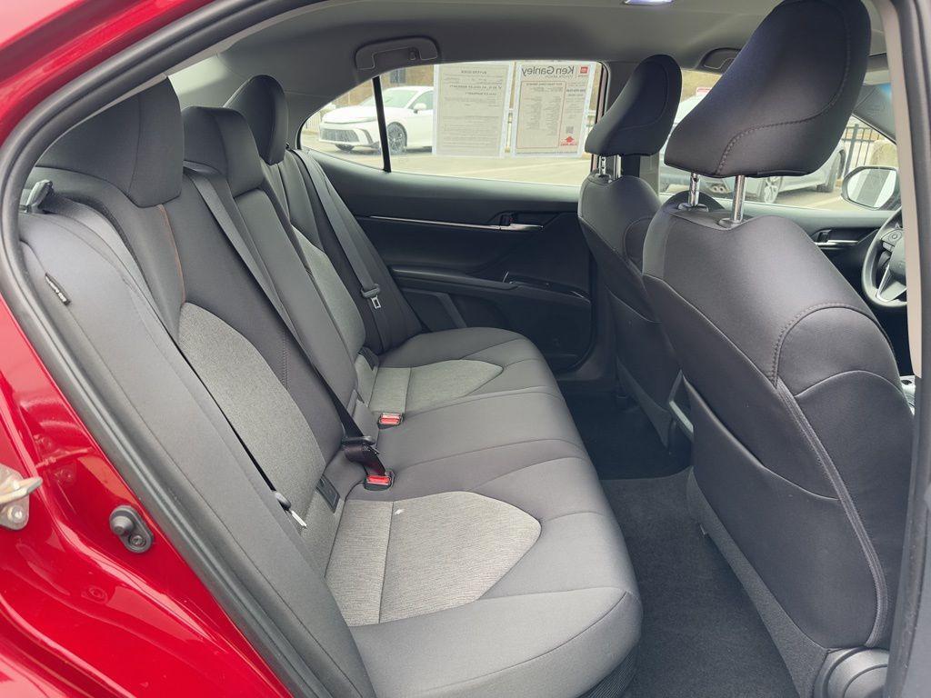 used 2019 Toyota Camry Hybrid car, priced at $18,988