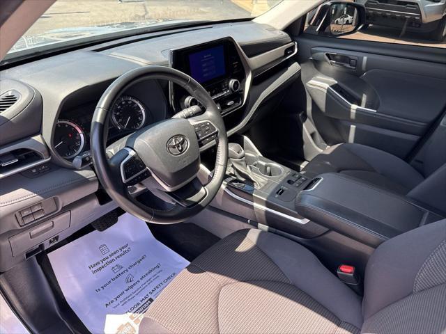 used 2023 Toyota Highlander car, priced at $31,798