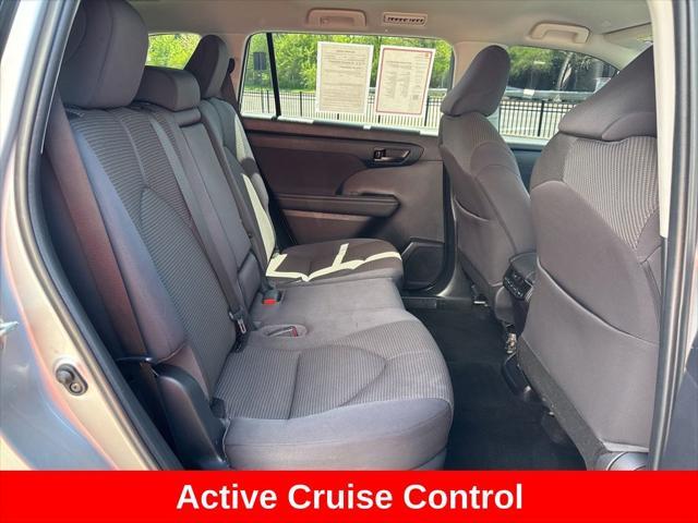 used 2023 Toyota Highlander car, priced at $31,591