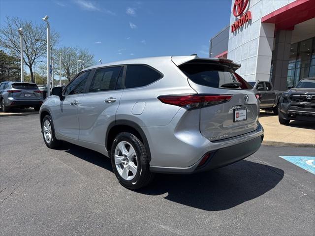 used 2023 Toyota Highlander car, priced at $31,798