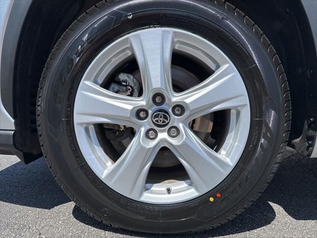 used 2023 Toyota Highlander car, priced at $31,798