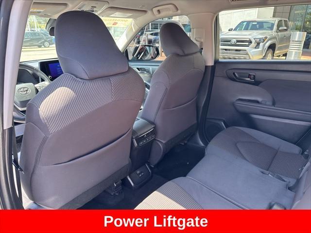 used 2023 Toyota Highlander car, priced at $31,591