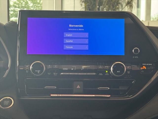 new 2025 Toyota Highlander car, priced at $52,462